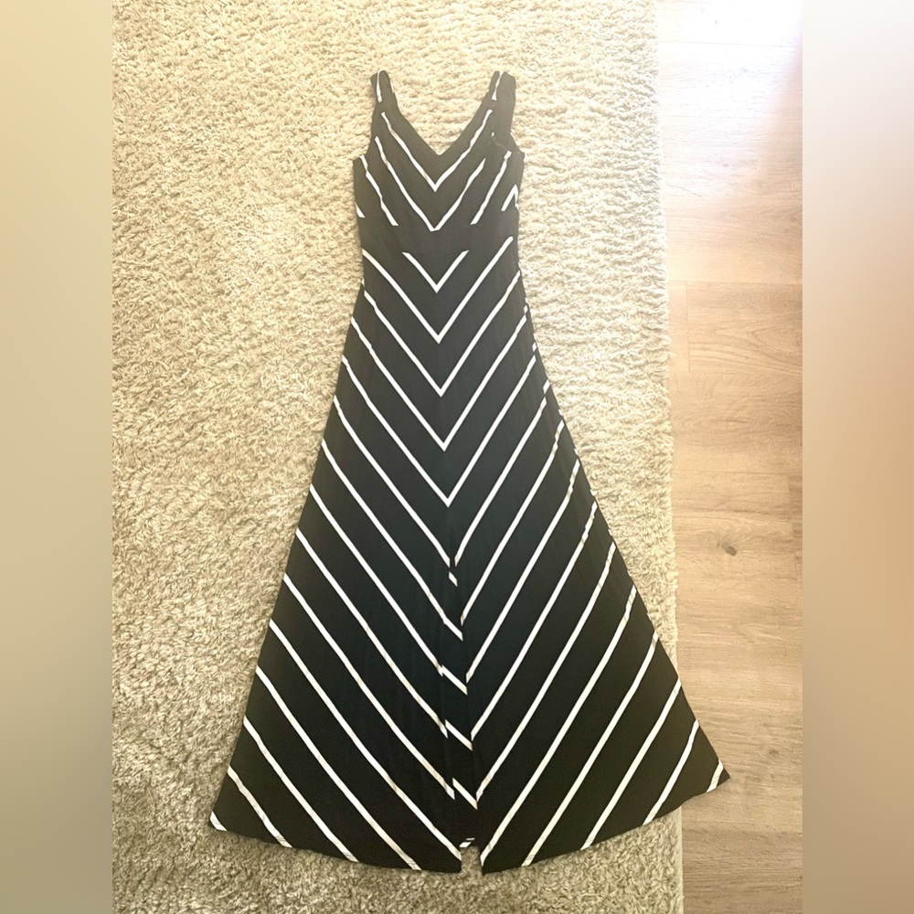 White House Black Market sleeveless maxi dress, size small